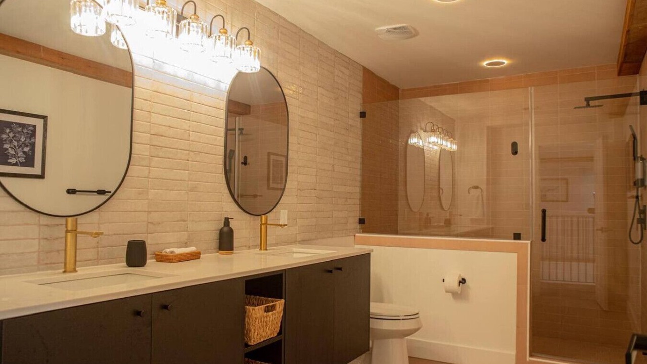 Photo of Bathroom in Brownsville