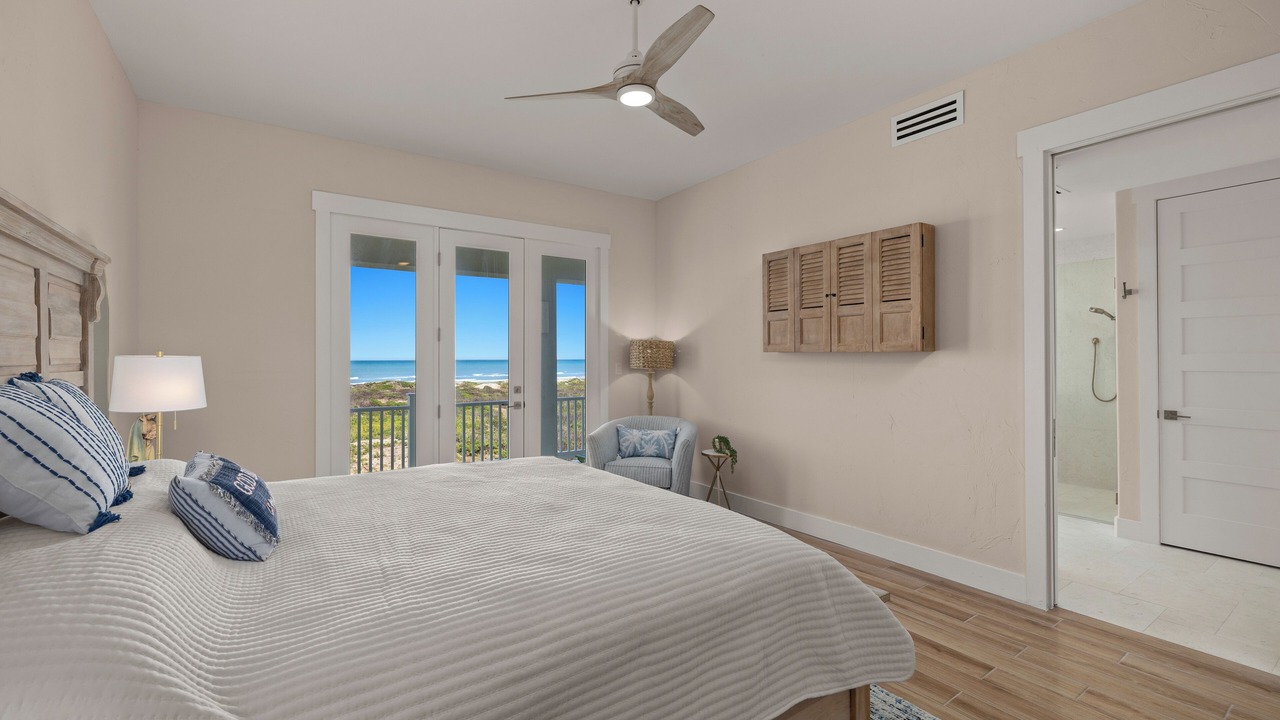 Photo of Bedroom in The Shores