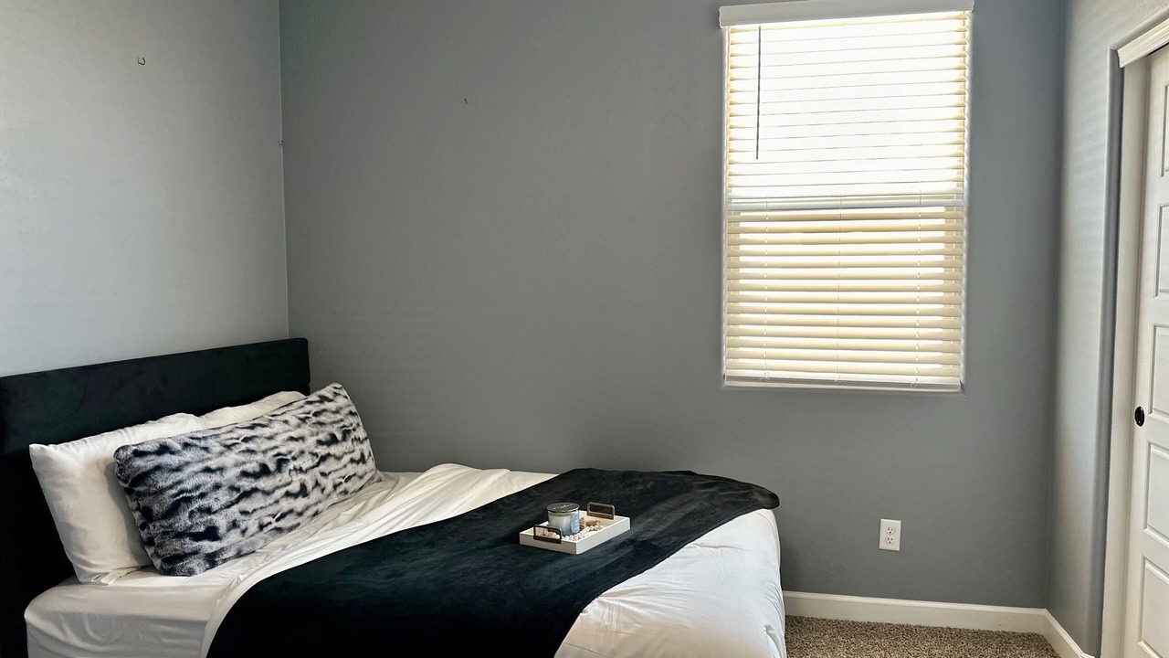 Photo of Bedroom in Anthem at Merrill Ranch