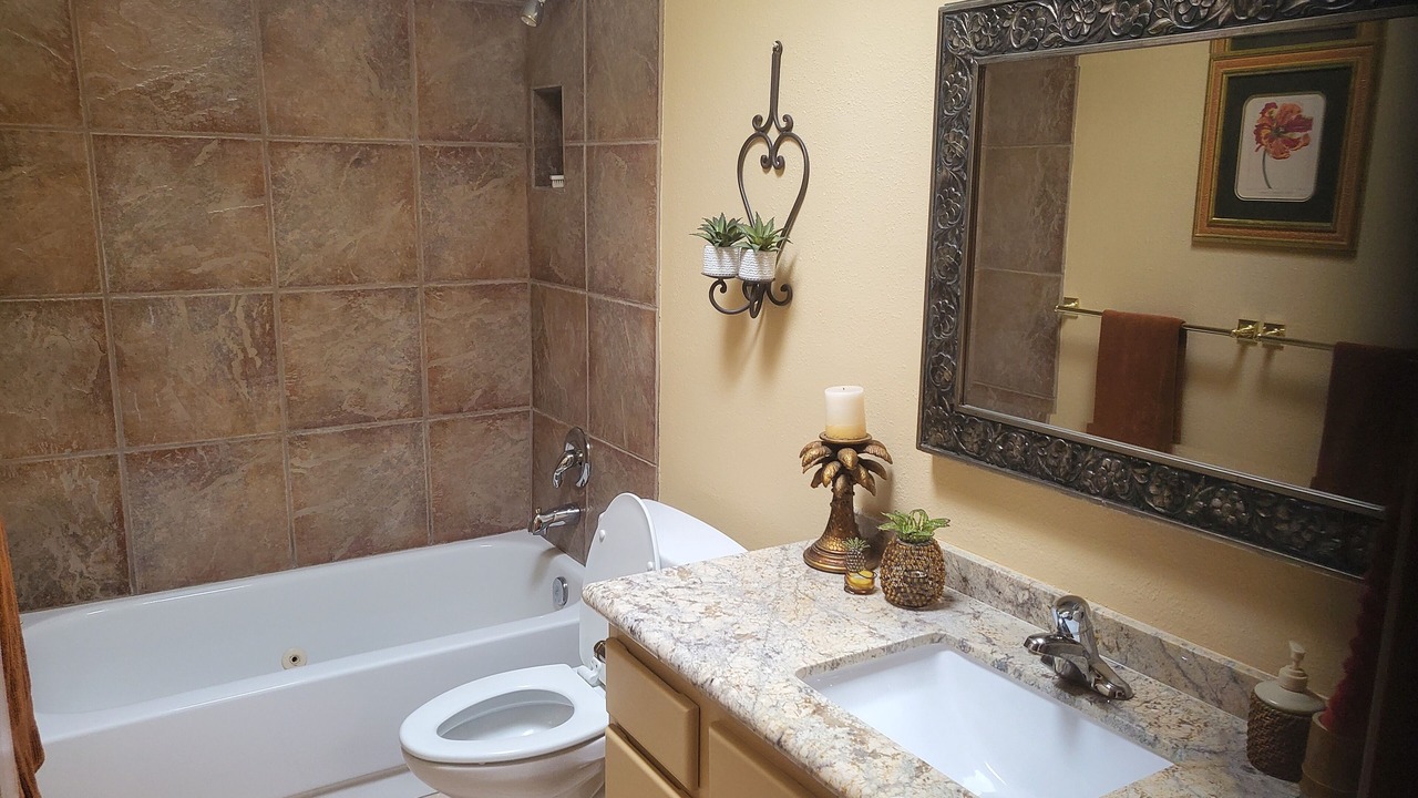 Photo of Bathroom in Cottonwood