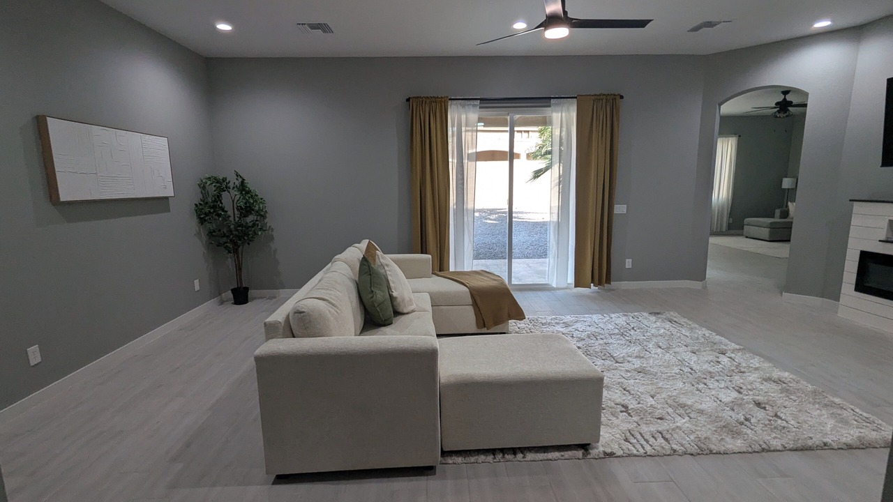 Photo of Livingroom in Rovey Farm Estates