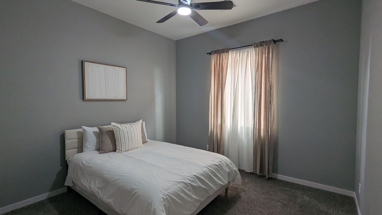 Photo of Bedroom in Rovey Farm Estates