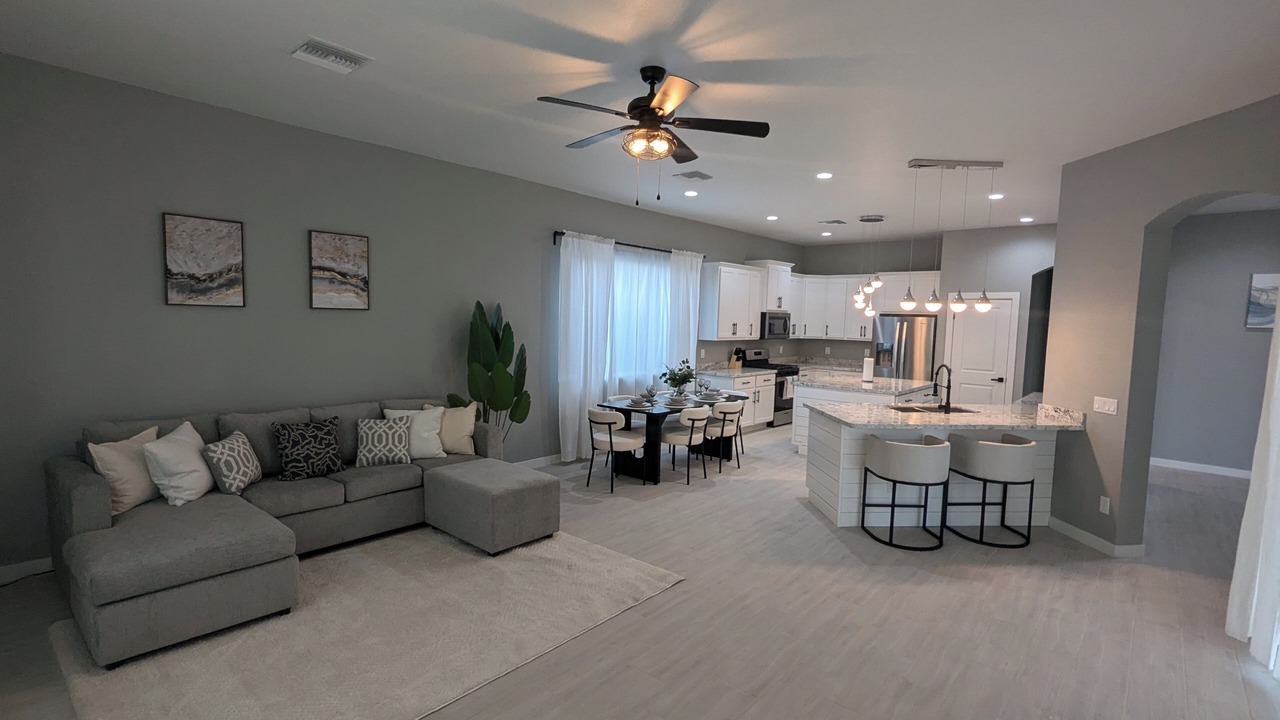 Photo of Livingroom in Rovey Farm Estates