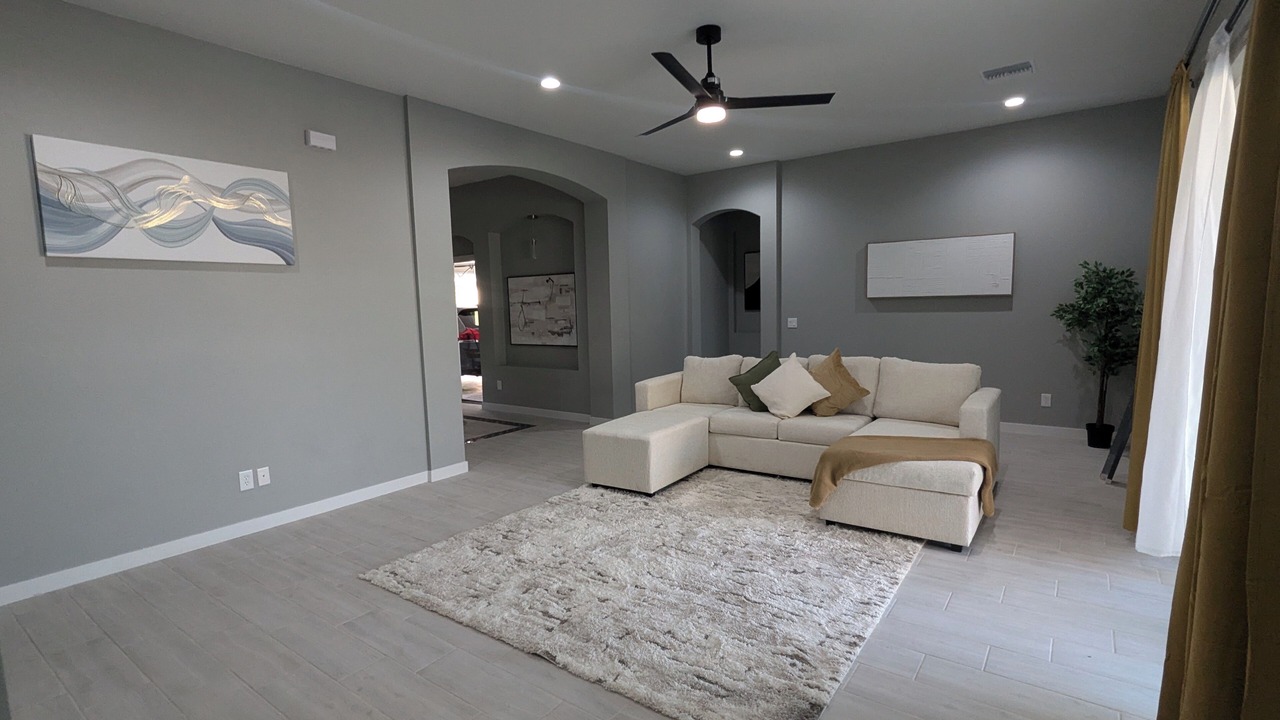 Photo of Livingroom in Rovey Farm Estates