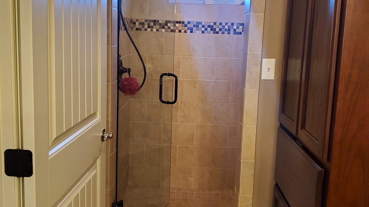 Photo of Bathroom in Primera