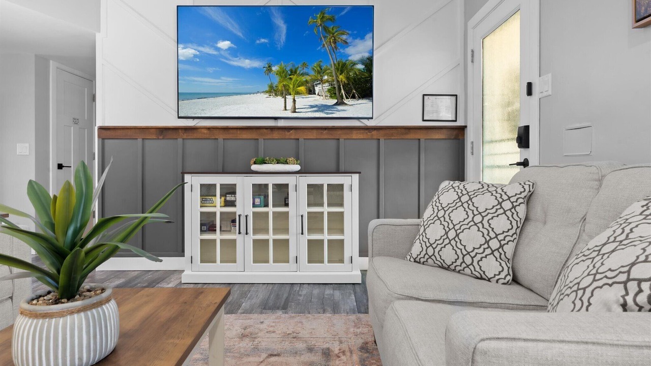 Photo of Livingroom in Encanto