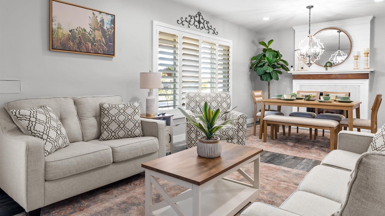 Photo of Livingroom in Encanto