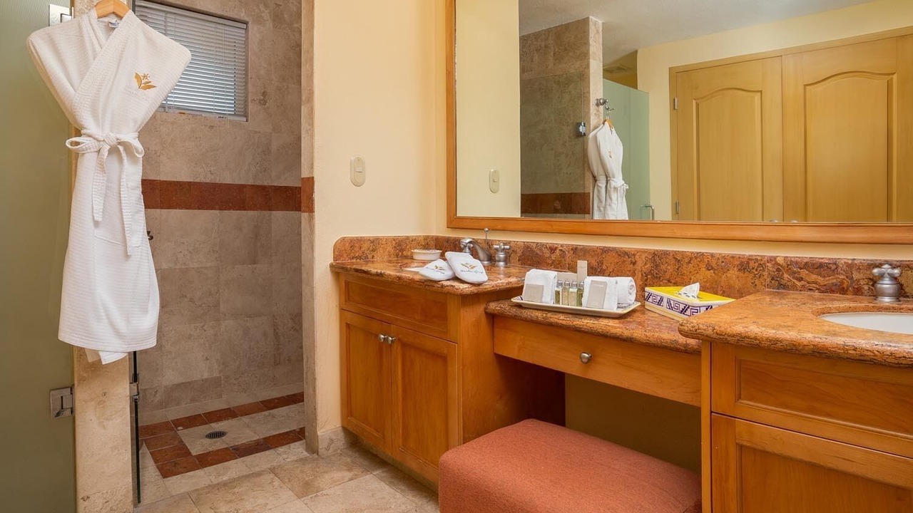 Photo of Bathroom in Flamingos
