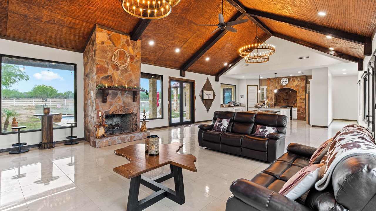 Photo of Livingroom in Hargill