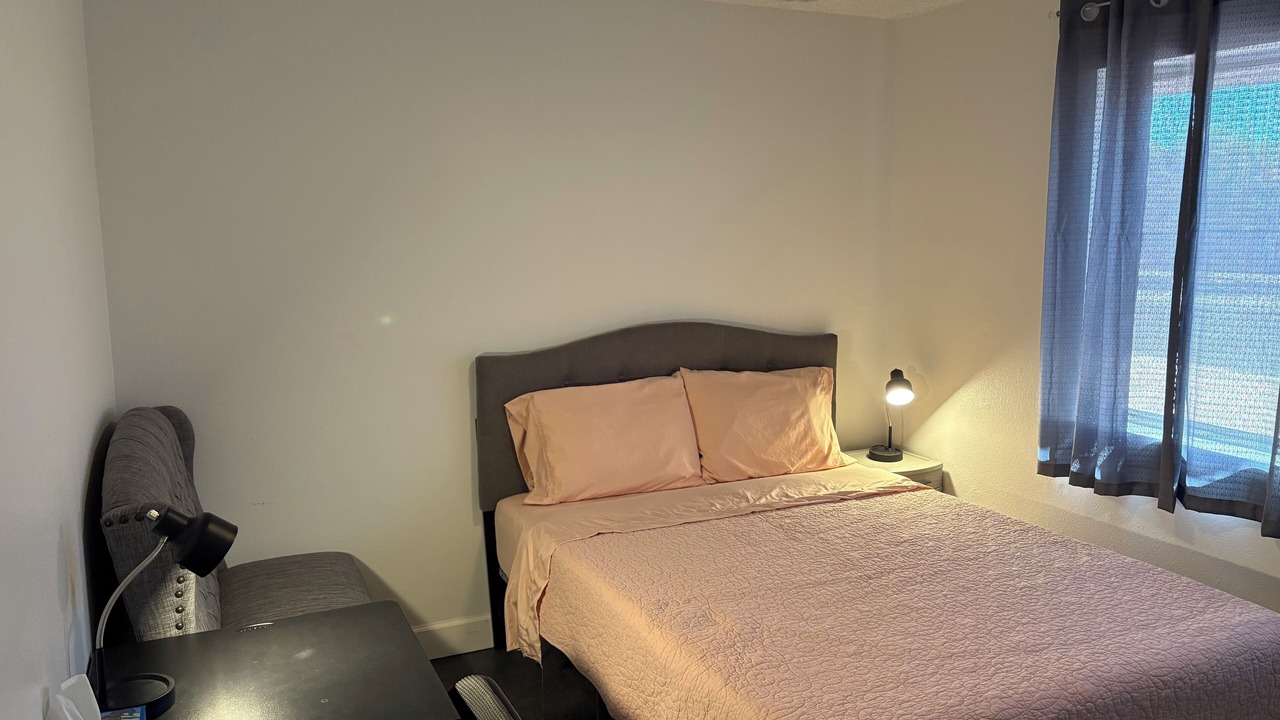 Photo of Bedroom in Glendale