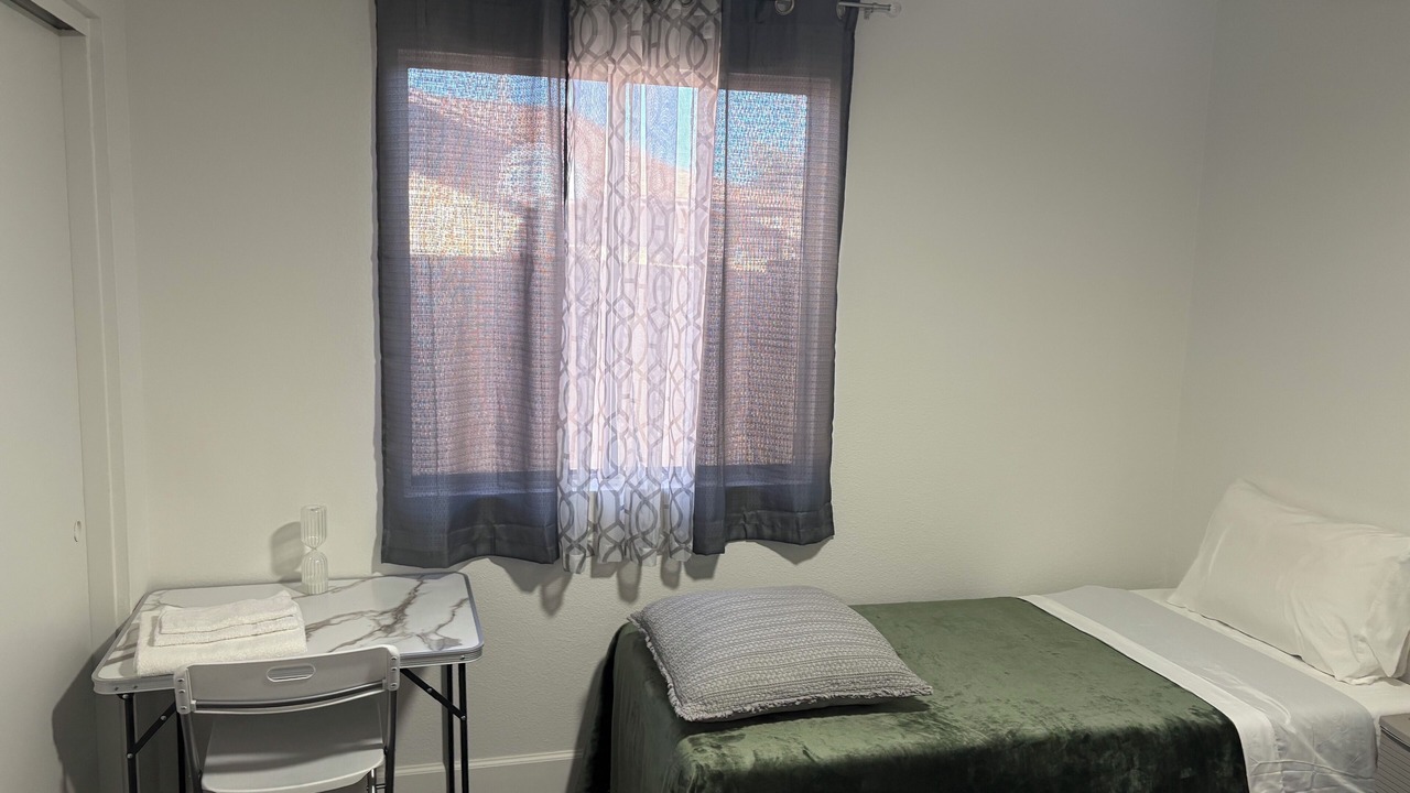 Photo of Bedroom in Glendale