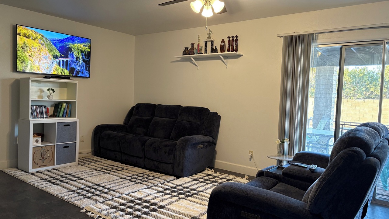 Photo of Livingroom in Glendale