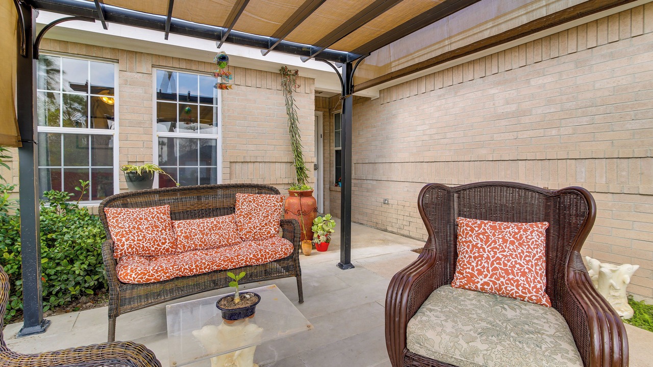 Photo of Patio Balcony in Laguna Vista