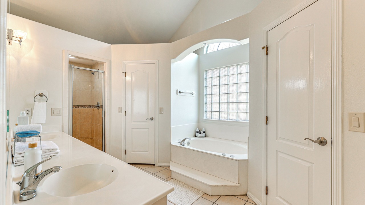Photo of Bathroom in Edinburg
