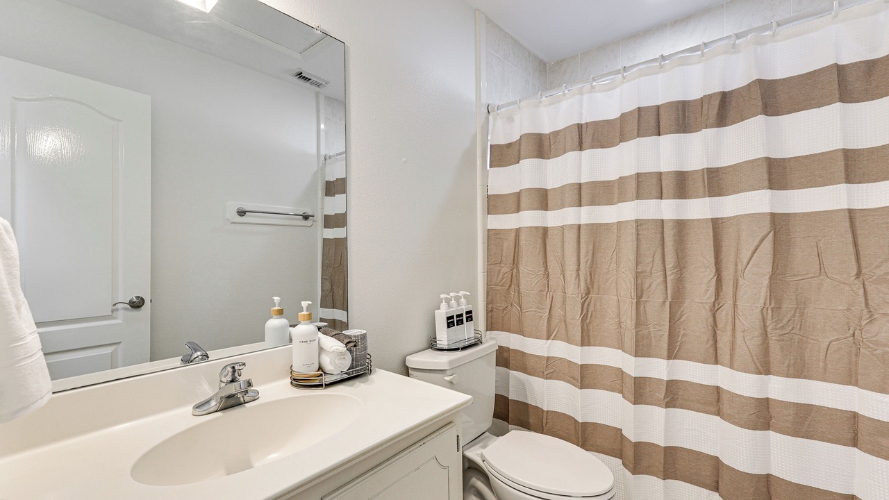 Photo of Bathroom in Edinburg