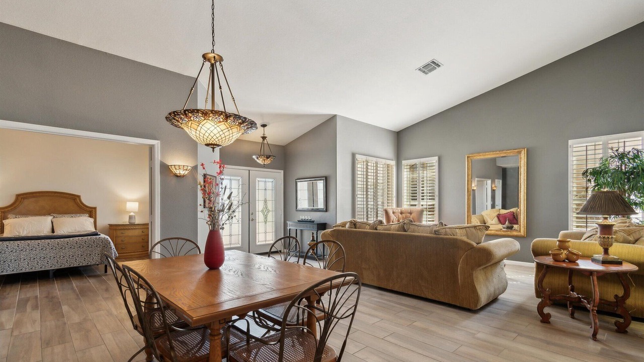 Photo of Livingroom in Pebblecreek