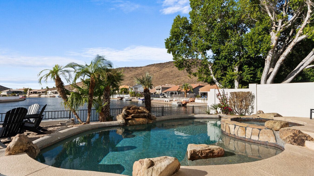 Photo of Outdoor in Arrowhead Lakes