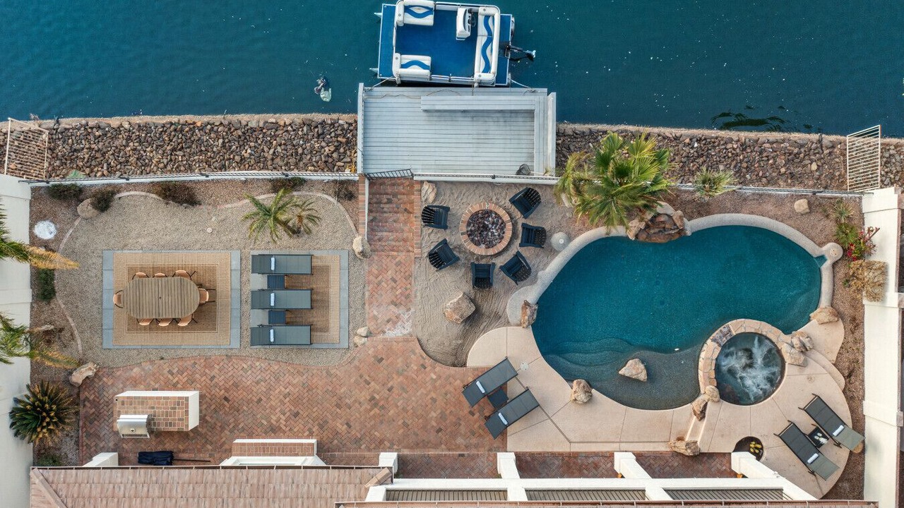 Photo of Outdoor in Arrowhead Lakes