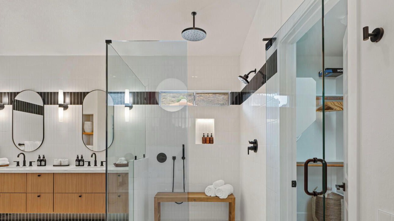 Photo of Bathroom in Arrowhead Lakes