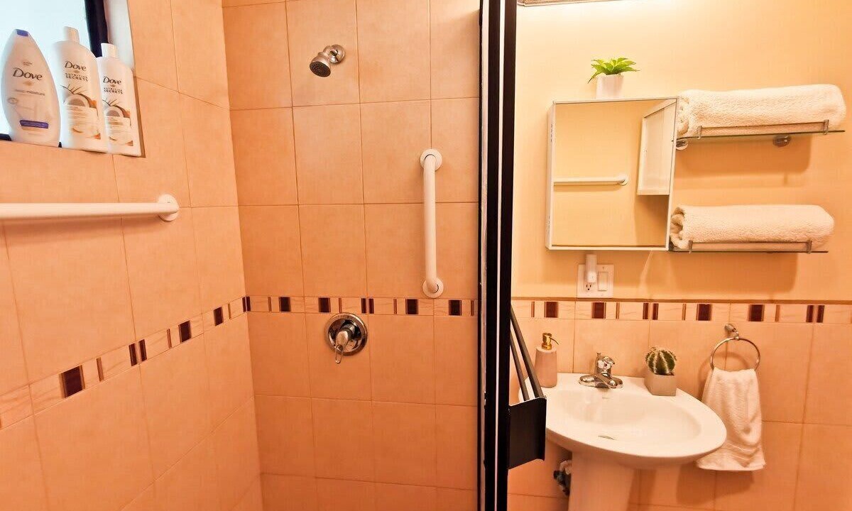 Photo of Bathroom in Ensenada