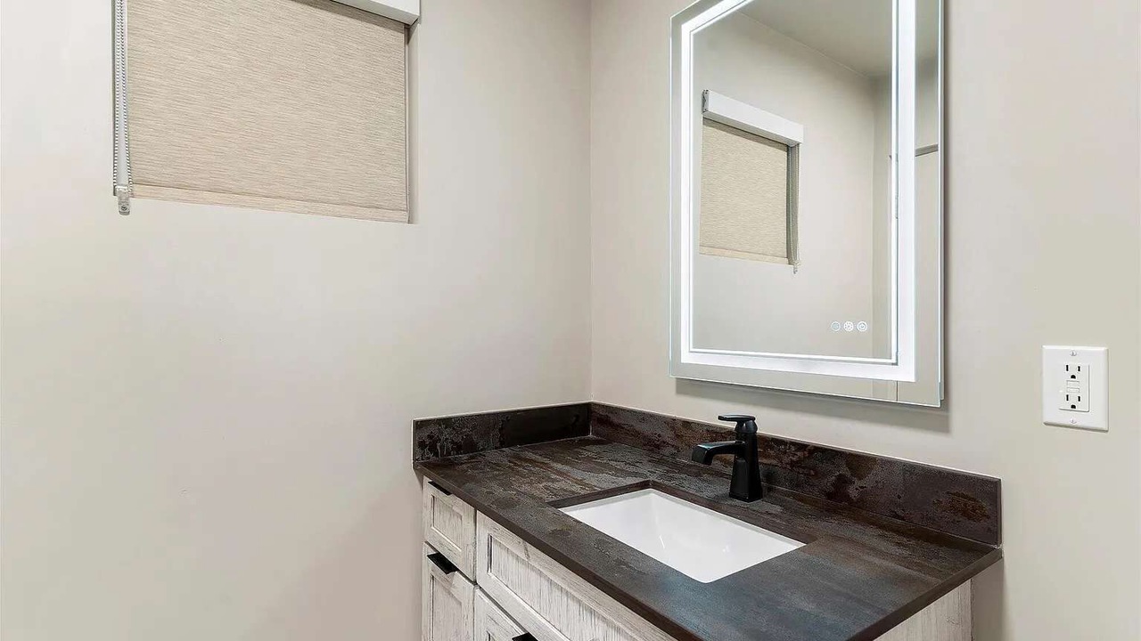 Photo of Bathroom in Desert View Village