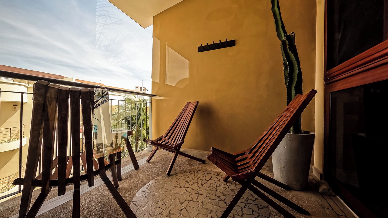 Photo of Patio Balcony in 12th Street