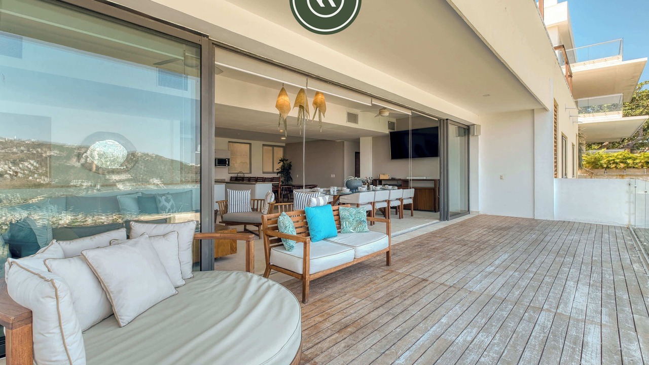 Photo of Patio Balcony in Puerto Marques
