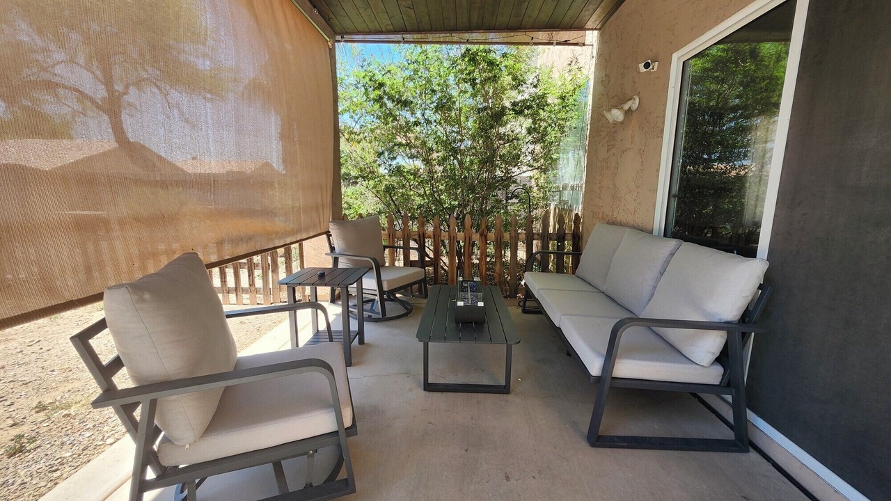 Photo of Patio Balcony in Castlegate