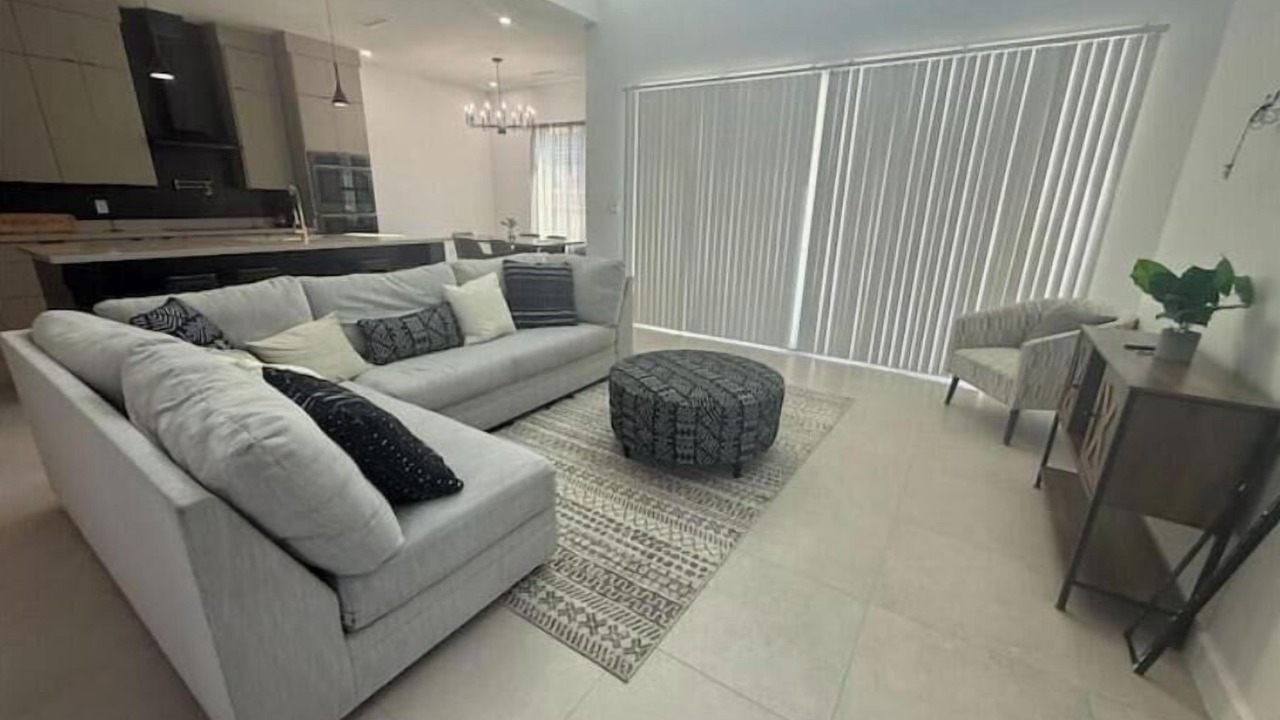 Photo of Livingroom in Alamo