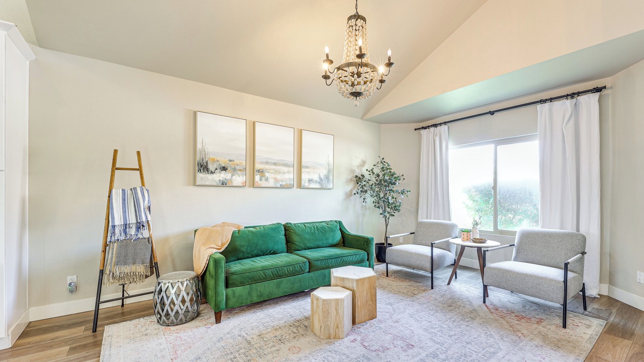 Photo of Bedroom in Val Vista Lakes