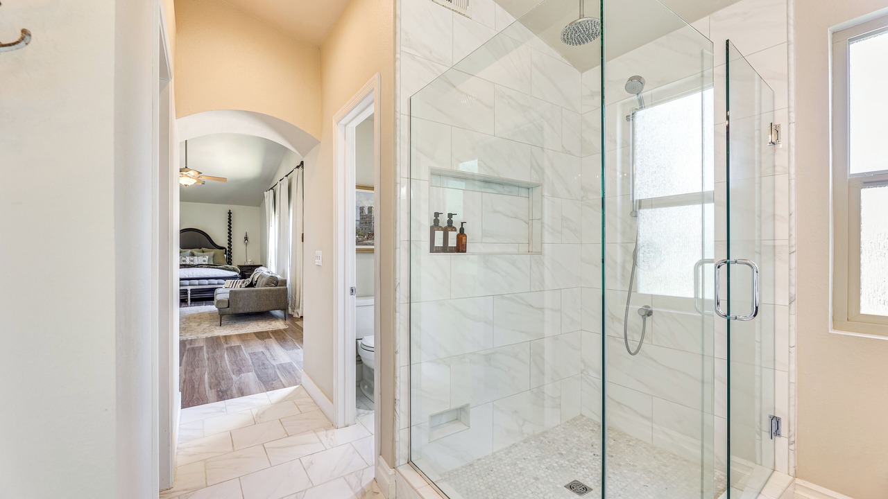 Photo of Bathroom in Val Vista Lakes