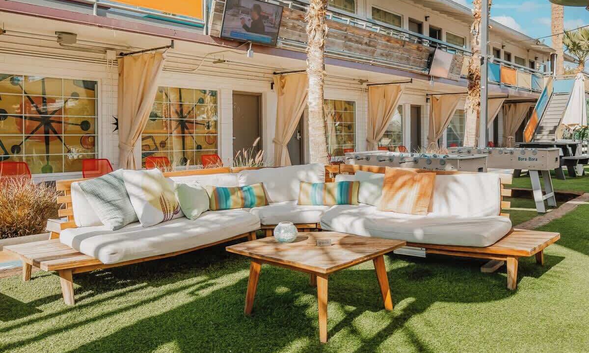 Photo of Patio Balcony in Governmental Mall
