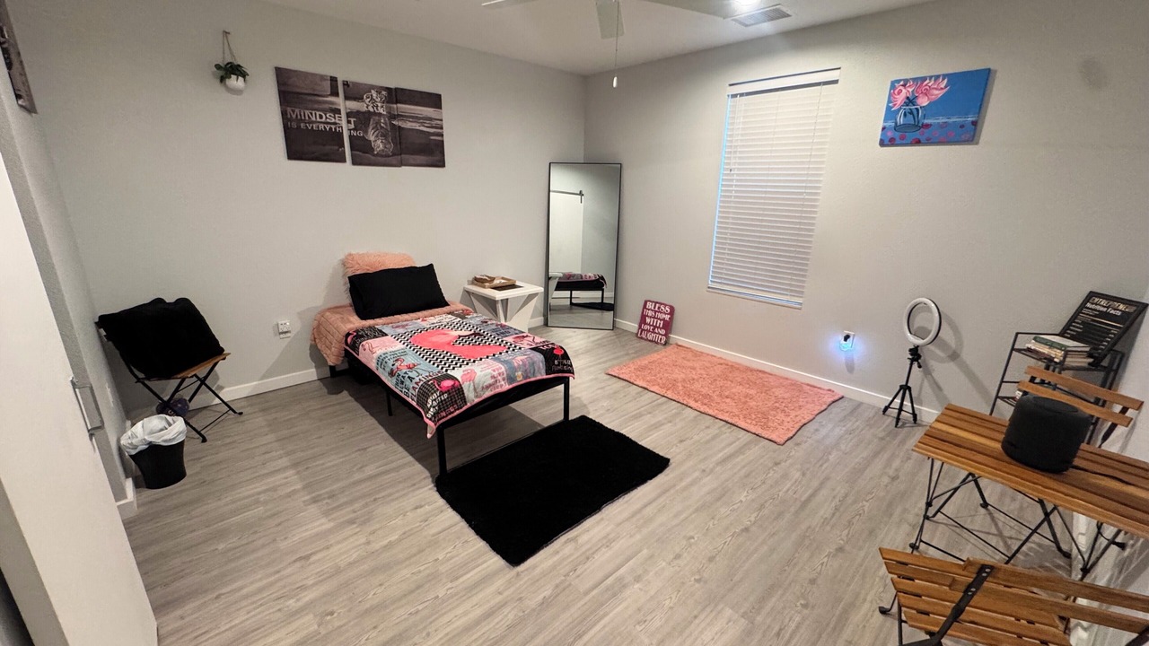 Photo of Bedroom in Maryvale