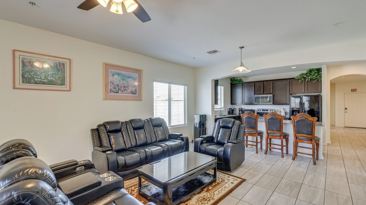 Photo of Livingroom in Laveen Village