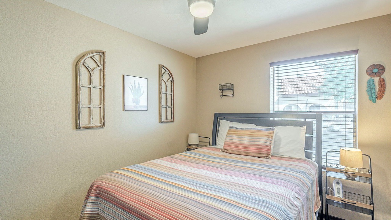 Photo of Bedroom in Stoneybrook