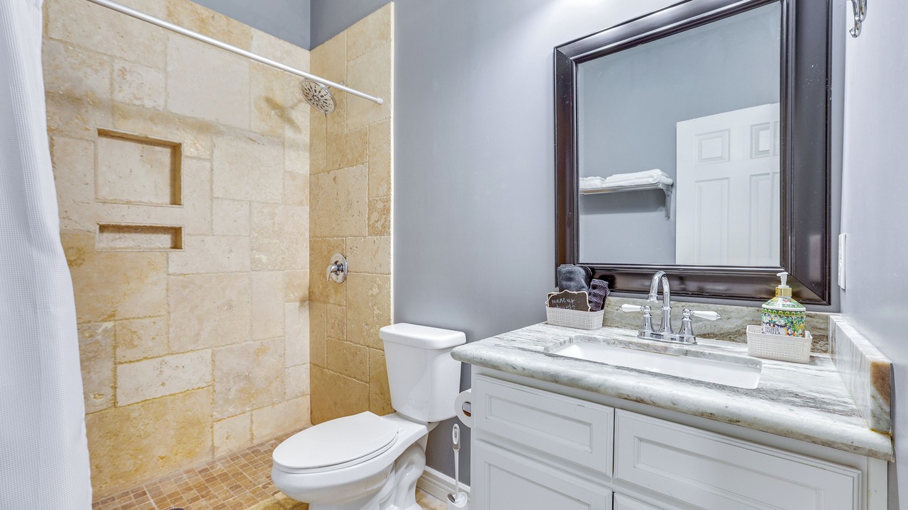 Photo of Bathroom in Estrella