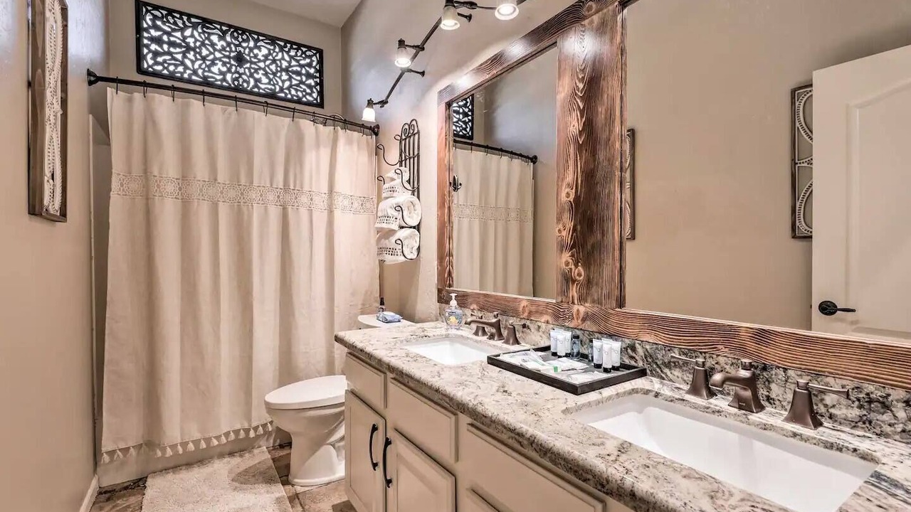 Photo of Bathroom in Estrella Mountain Ranch