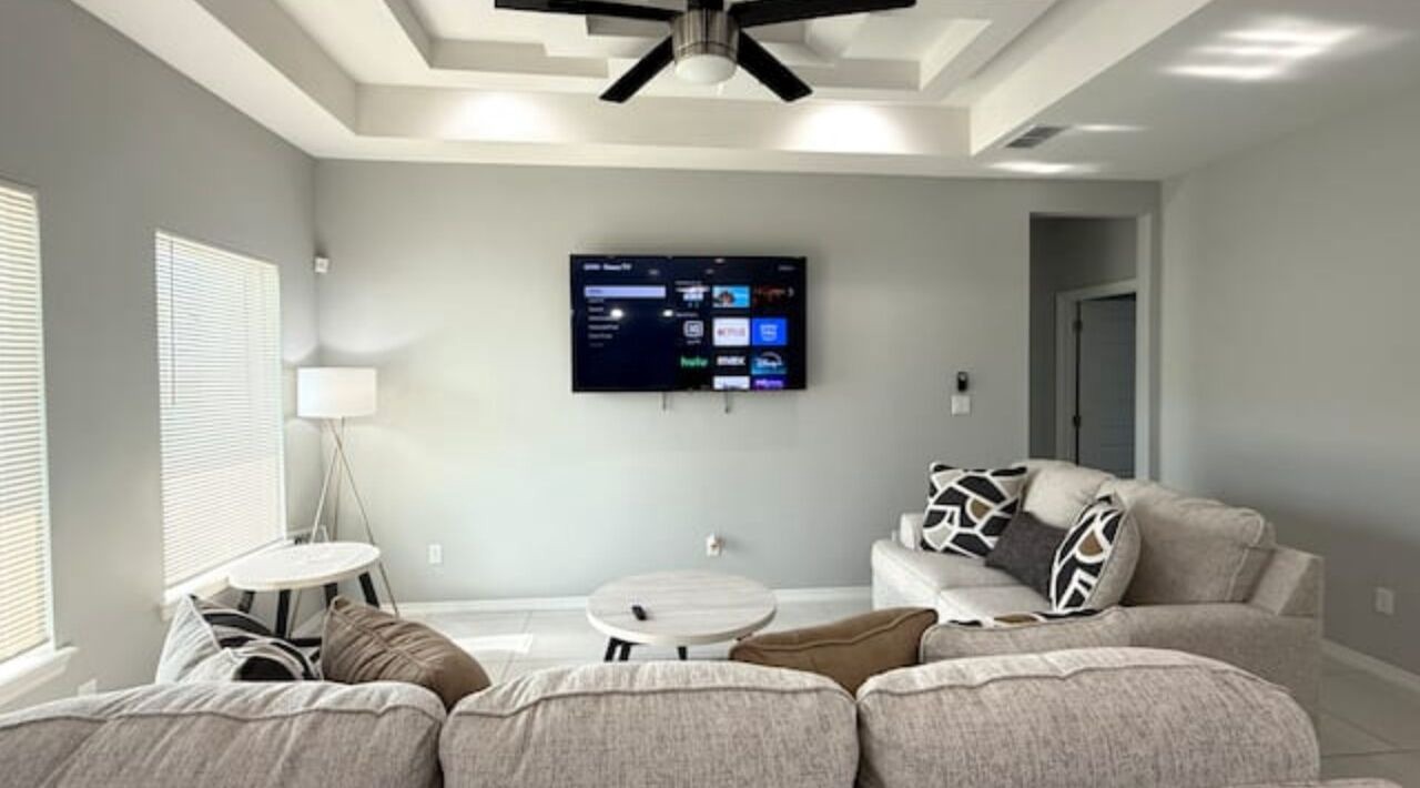 Photo of Livingroom in Alamo