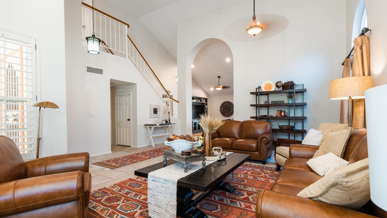 Photo of Livingroom in Val Vista Lakes