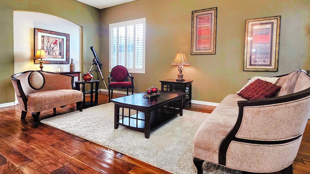 Photo of Livingroom in South Mountain