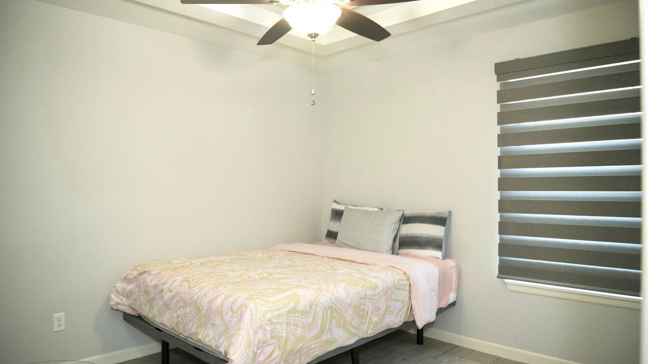 Photo of Bedroom in Edinburg