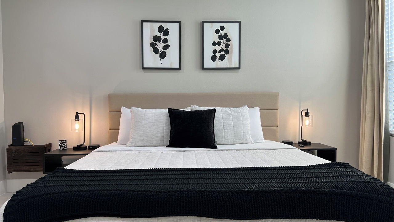 Photo of Bedroom in Edinburg