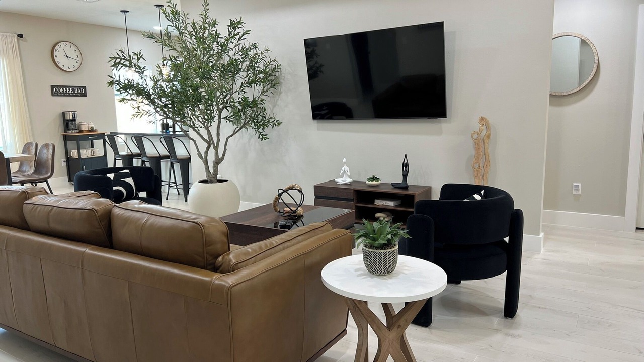 Photo of Livingroom in Edinburg