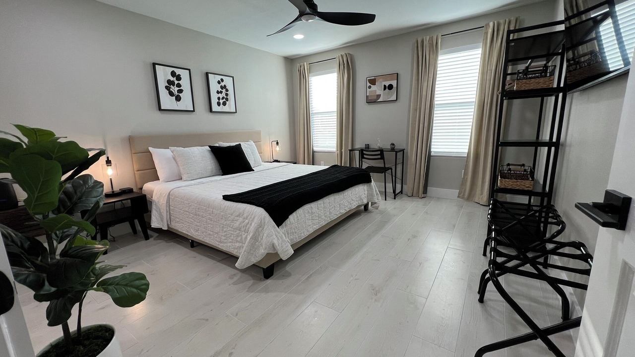 Photo of Bedroom in Edinburg