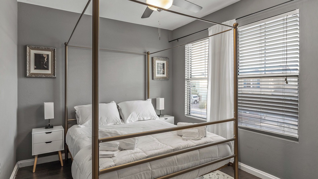 Photo of Bedroom in Avondale