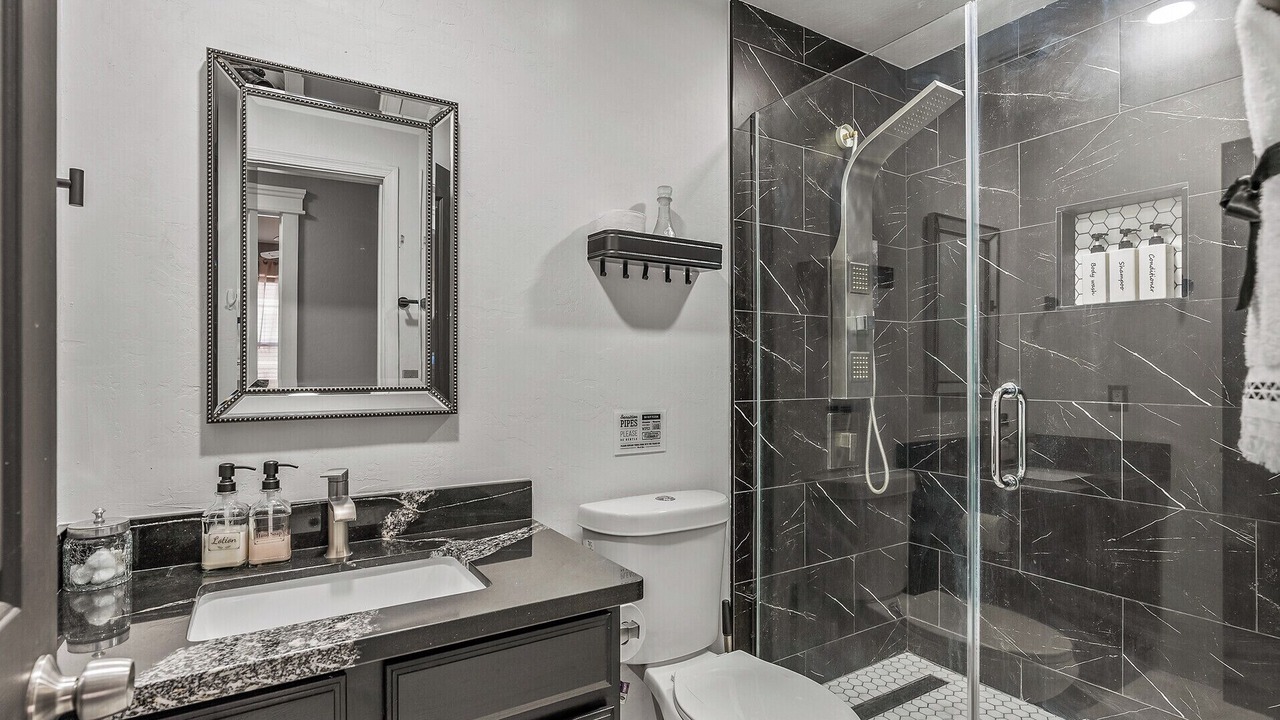 Photo of Bathroom in Avondale