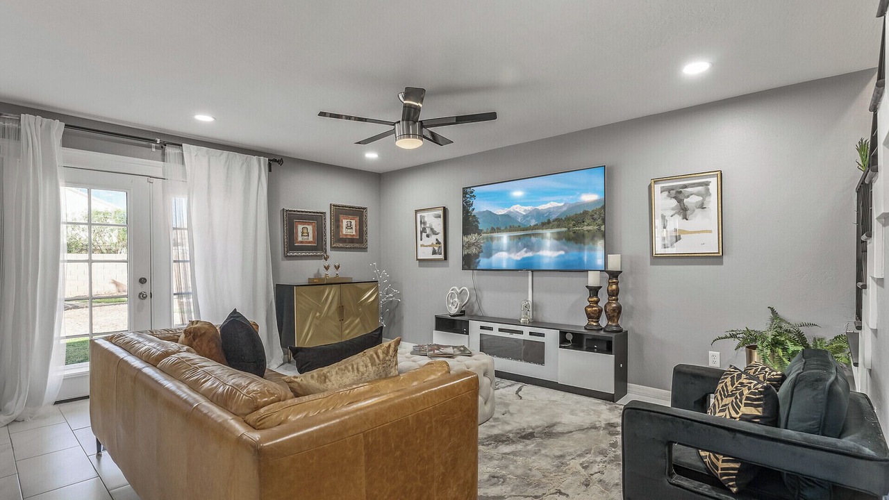 Photo of Livingroom in Avondale