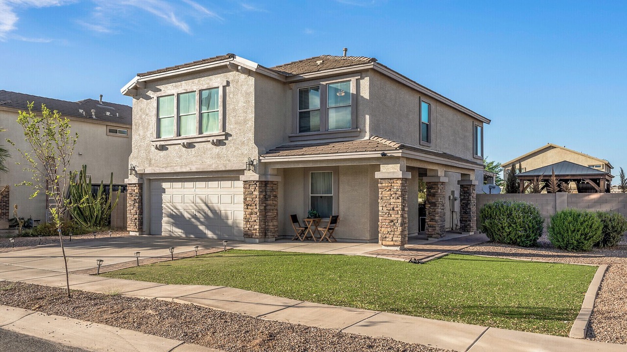 Photo of Outdoor in Avondale