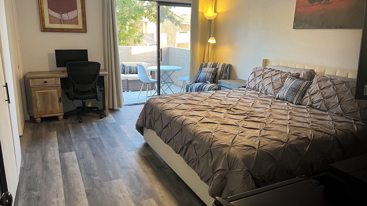 Photo of Bedroom in Lake Biltmore Village