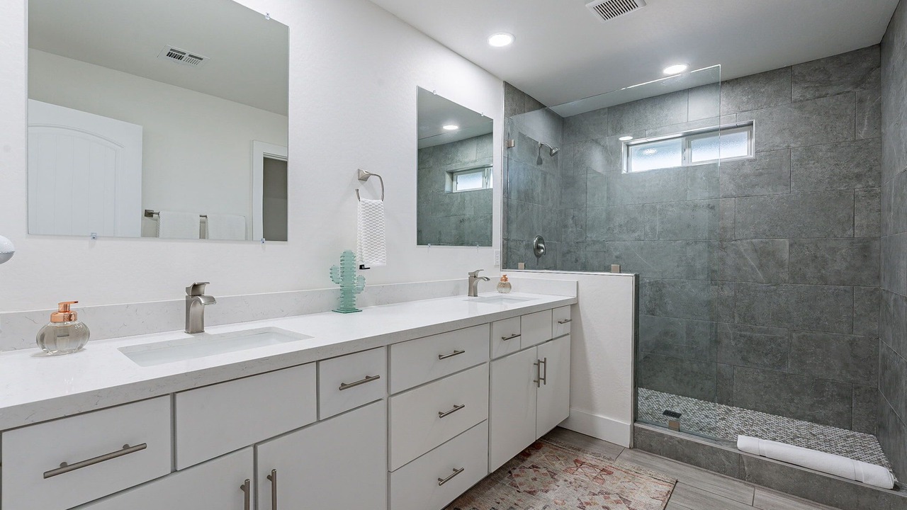 Photo of Bathroom in New Papago Parkway